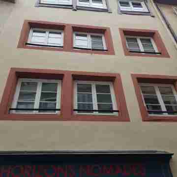 Les Appartements de la Pléiade Hotel Exterior