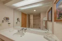 Grand Lodge Condo in the Heart of Mt Crested Butte 1 Bedroom Condo - No Cleaning Fee! by RedAwning Hotels in Mount Crested Butte