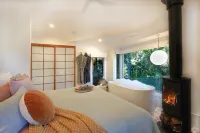 Lovestone Cottages Montville - spa