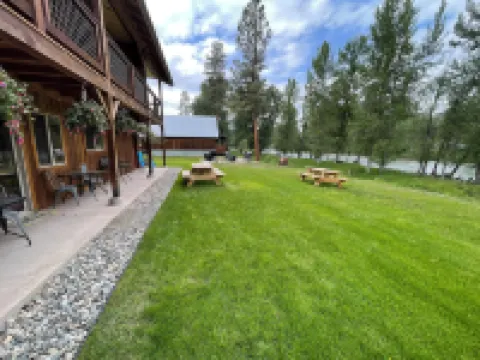Methow River Lodge Hotels in Winthrop
