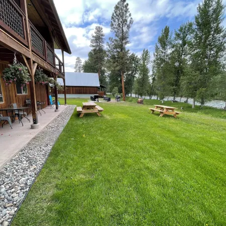 Methow River Lodge