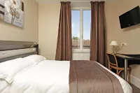 Logis hôtel-Restaurant Des Bourbons et Brasserie Pub 47 Hotels in Montlucon