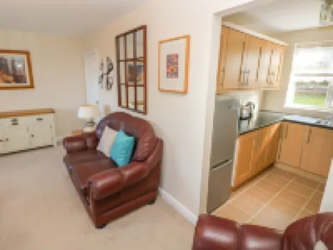 Ffau'r Ddraig Hotels in Llanelli