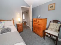 26 Tansey Hotels in Oakhill