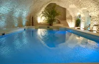 Château de Vault de Lugny Hotels in Sauvigny-le-Bois