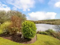 Lake View 10 Hotels in Par