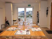 Tobson Hotels in Гарріс