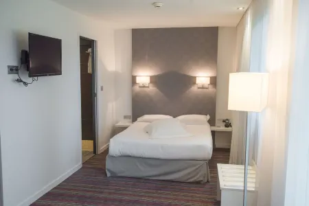 Logis Hôtel Domaine du Moulin Cavier - Restaurants & Spa Отели в г. Бокузе