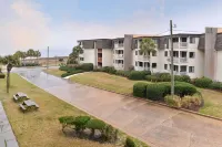 Cabana Shores Hotel