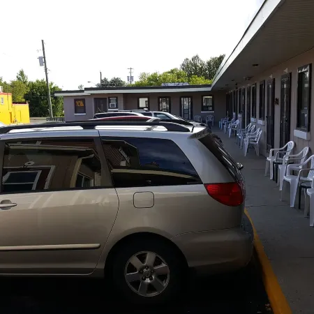 Maples Motel
