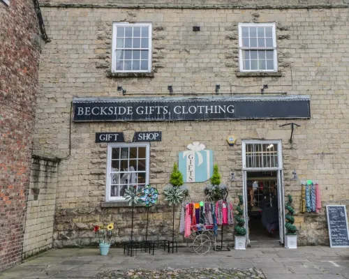 Station View Hotels in Pickering