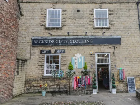 Station View Отели в г. Pickering