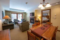 One Bedroom Condo with Large Balcony over Mountaineer Square 1 Condo - No Cleaning Fee! by RedAwning Hotels in Mount Crested Butte