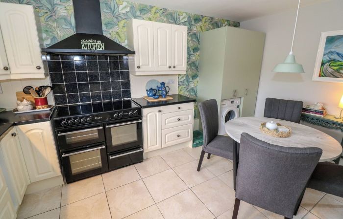 Kivvy Cottage