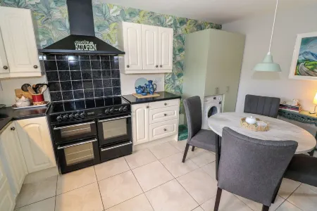 Kivvy Cottage Отели в г. Каван