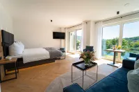 Hotel Zur Traube - parking