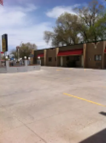 National 9 Inn Sand Canyon