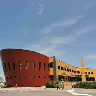 The Originals Access Hôtel Millau Sud Hotel Exterior