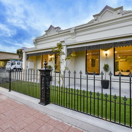 Aloha Central Premium Studios