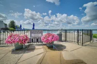 Luxury Lakefront Boyne City Townhome w/ Views! - Wifi