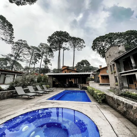 Hotel Roca y Cantera