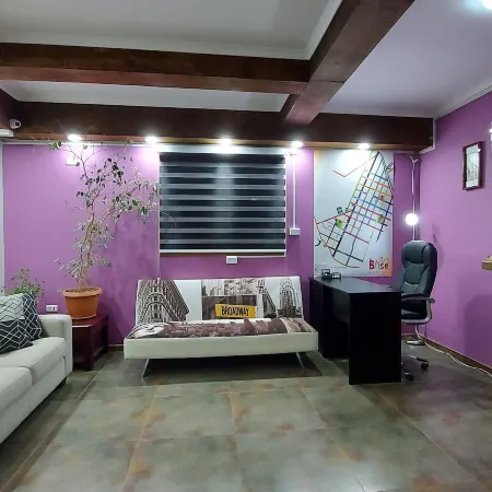 Hostal la Base