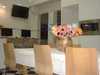 DownTown Guest House Отели рядом с достопримечательностью «Площадь Россио»