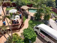 Somewhere to Stay Backpackers Hotels in West End