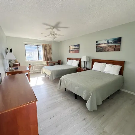 Sand Pebble Motor Lodge