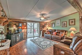Rustic Country Escape - 20 Minutes from Nashville