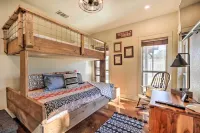 Secluded Country Hideaway w/ Fire Pit & Pool! - Homestays