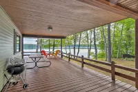 Lakefront Cabin w/ Private Dock & Beach! - 3 звезды