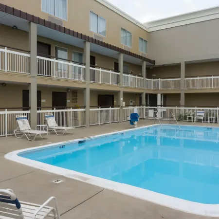 Days Inn by Wyndham Florence Cincinnati Area