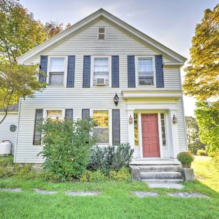 Manchester Center Home w/ Green Mtn Views!