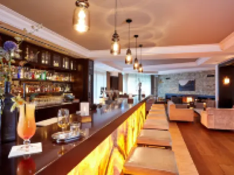 โรงแรมอัมบาเดอร์เซ โรงแรมในGrainau