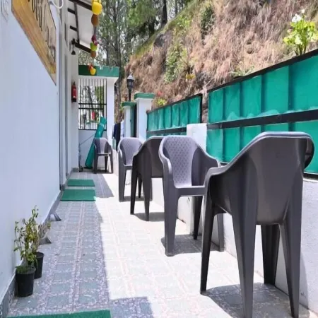 Wood Castle Luxury Home Stay