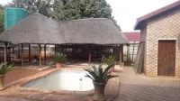 Vakhusi Bed and Breakfast - parking