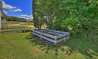 Quaint and Scenic Country Cottage, 3 Mi to New River