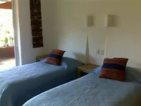 Beautiful 3 Bedroom Condo w Swimming Pool- 1 Block from Fabulous La Ropa Beach