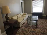 Urban Farmhouse near O’Hare Airport