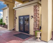 Quality Inn Airport Hotels in Edmundson