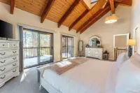Views + Mins to Skiing, Lake, & Incline Village Incline Serenity by Avantstay