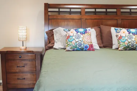 Sprucewood Dens Отели в г. Фриц Крик