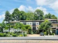 Rungreang Hotel Hotel dekat Wat Sawang Arom