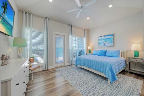 평화로운 파라다이스 프라이빗 풀, 발코니 전망 + 화이트캡 비치까지 5분