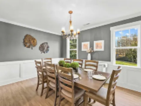 Dock Days by Avantstay Swimming Platform, Dock Hotels in Westport