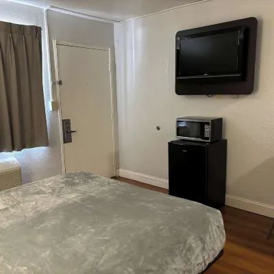Motel 6 Pensacola, FL - West Hotels near University Mall