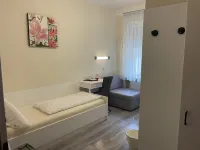 Hotel König Humbert Hotels in Neunkirchen am Brand