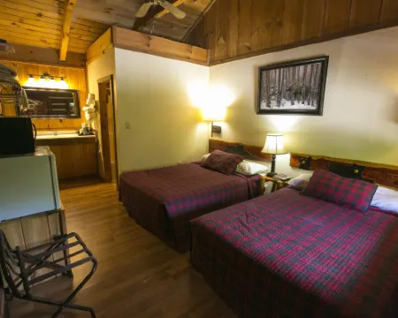 Black Bear Lodge Motel Hotels in Powell County