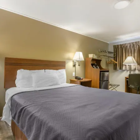 Econo Lodge Bellefonte I-99